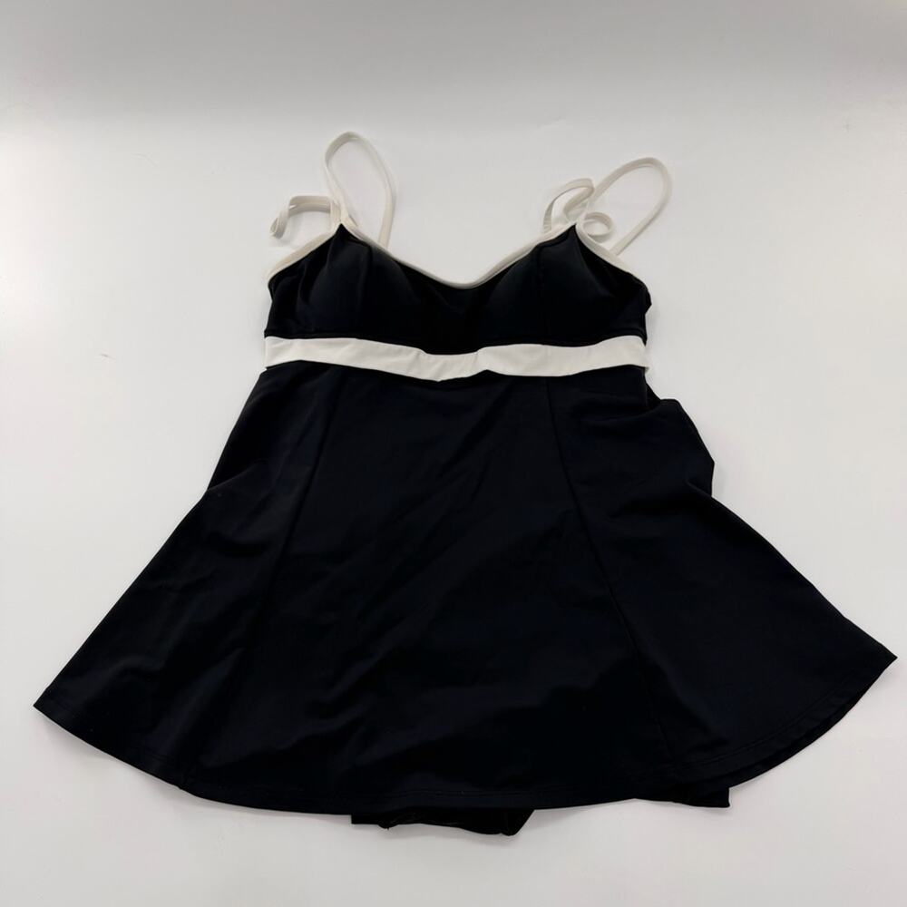 Mainstream Swim Dress Swimsuit Swimwear Women’s Black White Size 14 One Piece